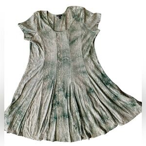 Sami & Jo Green Tie Dye  with Embroidery and Multicolored Sequin Dress. Size XL